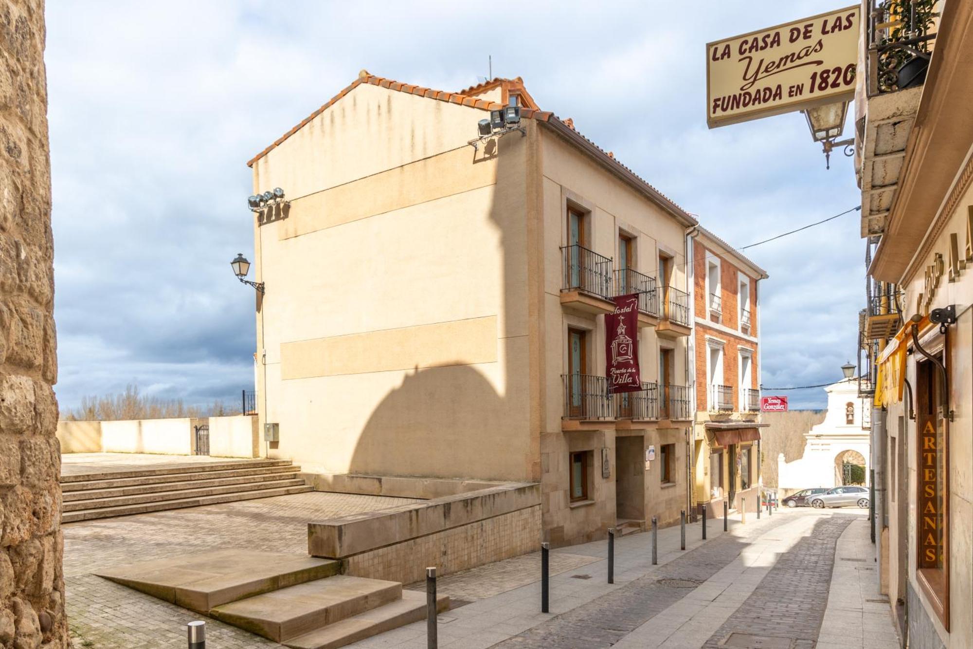Hostal Sin Recep24H Puerta De La Villa - Pet Friendly & Restaurante Almazan Exterior photo